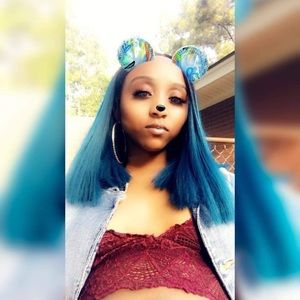 Meet your Posher, Shantel